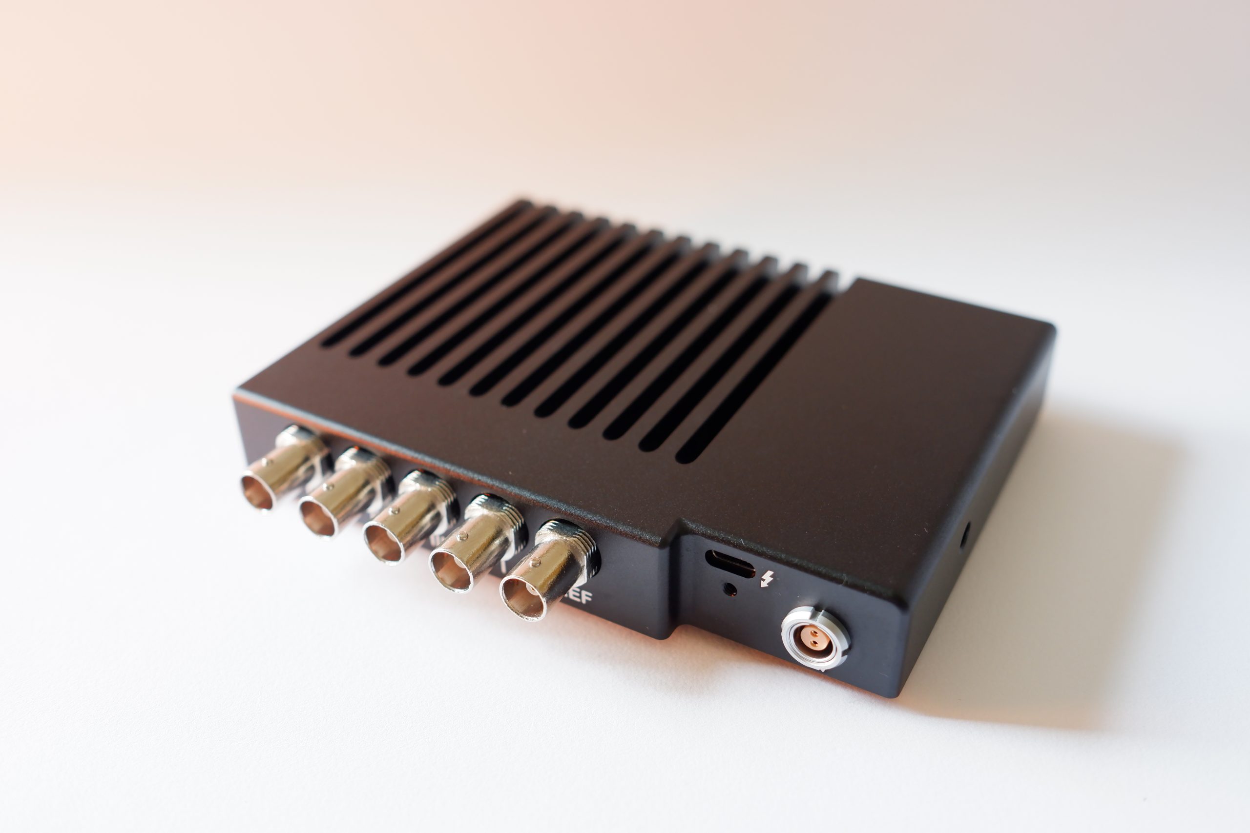 Decklink Duo 2 Passive USB4 (/Thunderbolt) Enclosure